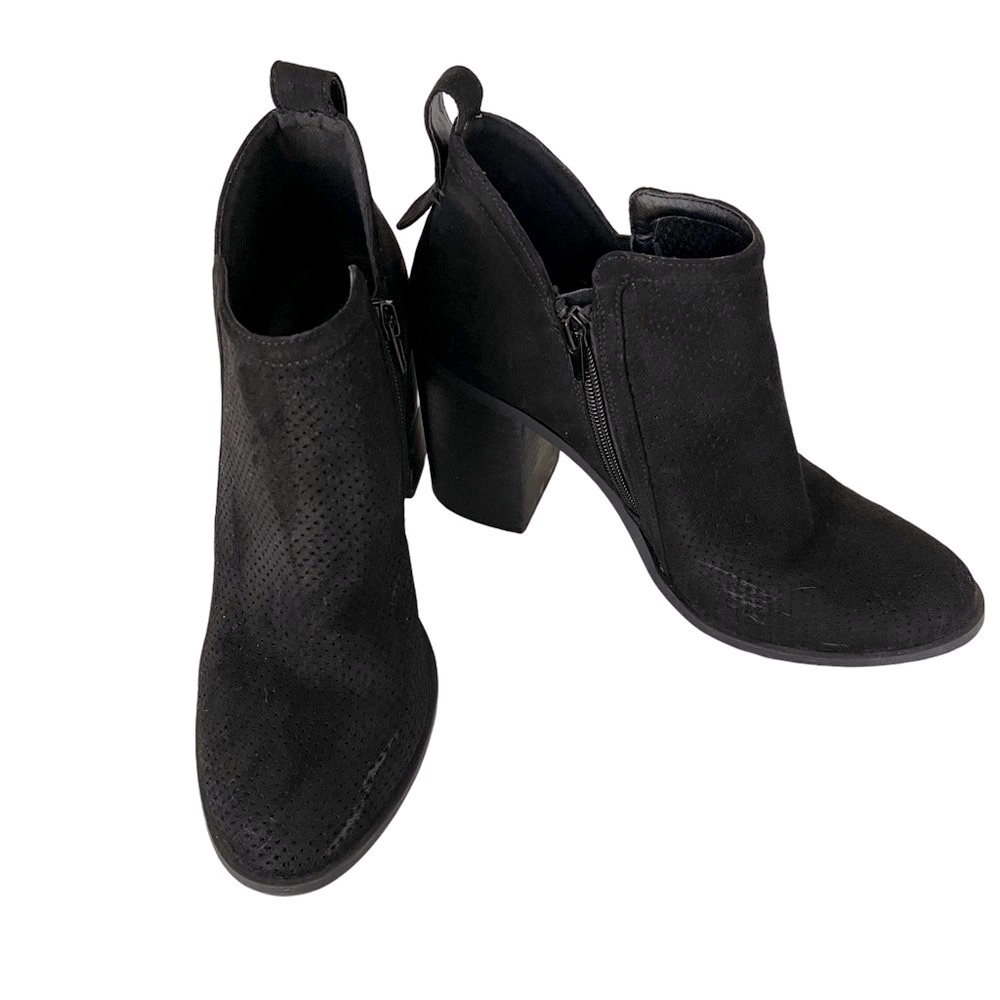 Madden Girl Black Faux Leather Slip on Ankle Boots. Chunky Heel Size 9